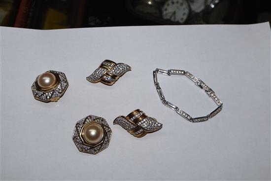 Mixed costume jewellery including Buter & Wilson, Swarovski etc.